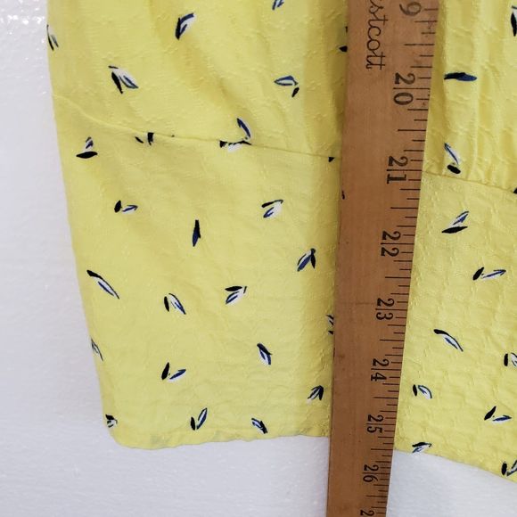 Buffalo David Bitton Women's Short Sleeve Lightweight Blouse, with Tie Waist, XL - Picture 9 of 9